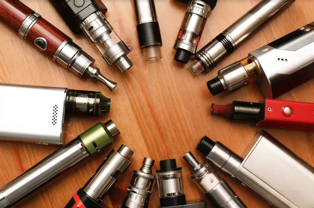 Почему вейп в несколько раз вреднее сигарет: основные причины и последствия для здоровья