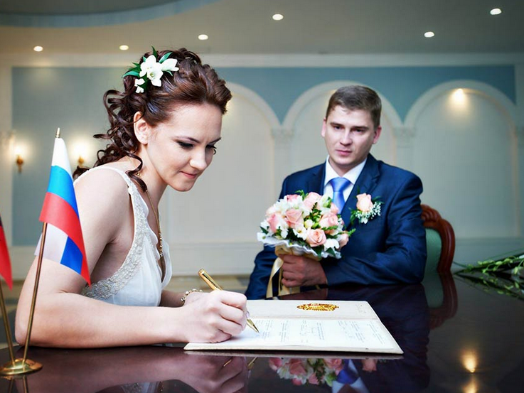 Хотите удачного брака и прочной семьи? Что нужно мужчине узнать о девушке до ЗАГСа