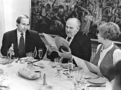 Первый президент СССР и он. Вечный.... Вечно модный.... Часть 2-я.