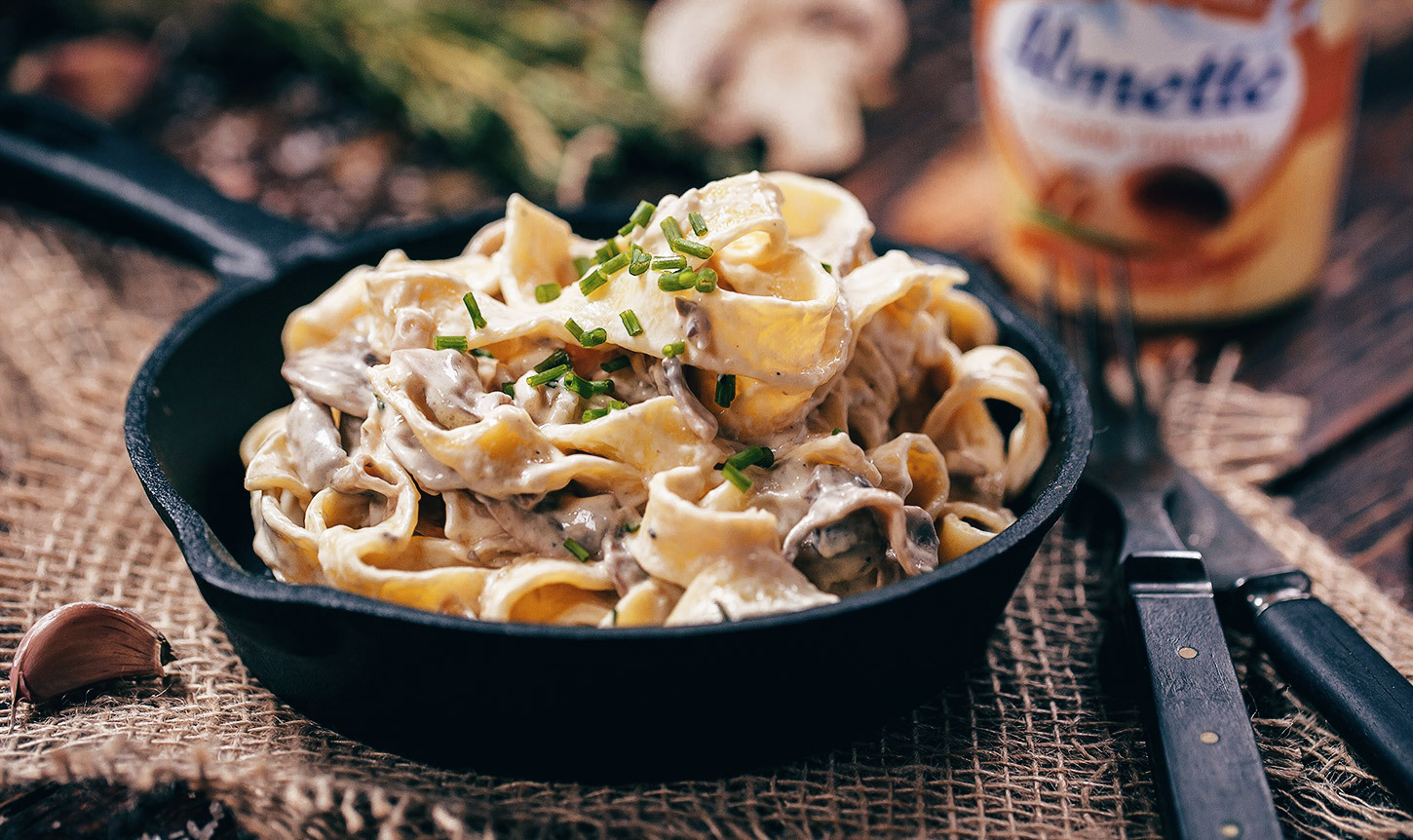 Рецепт макарон в сливочном соусе с грибами и курицей: идеальное сочетание нежности и вкуса