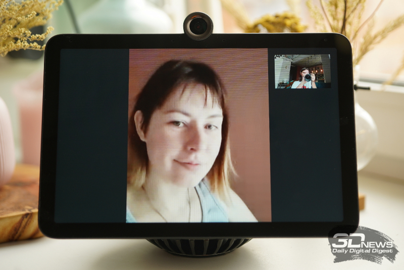 Оценка интеллектуального дисплея SberPortal с виртуальным ассистентом "Салют".