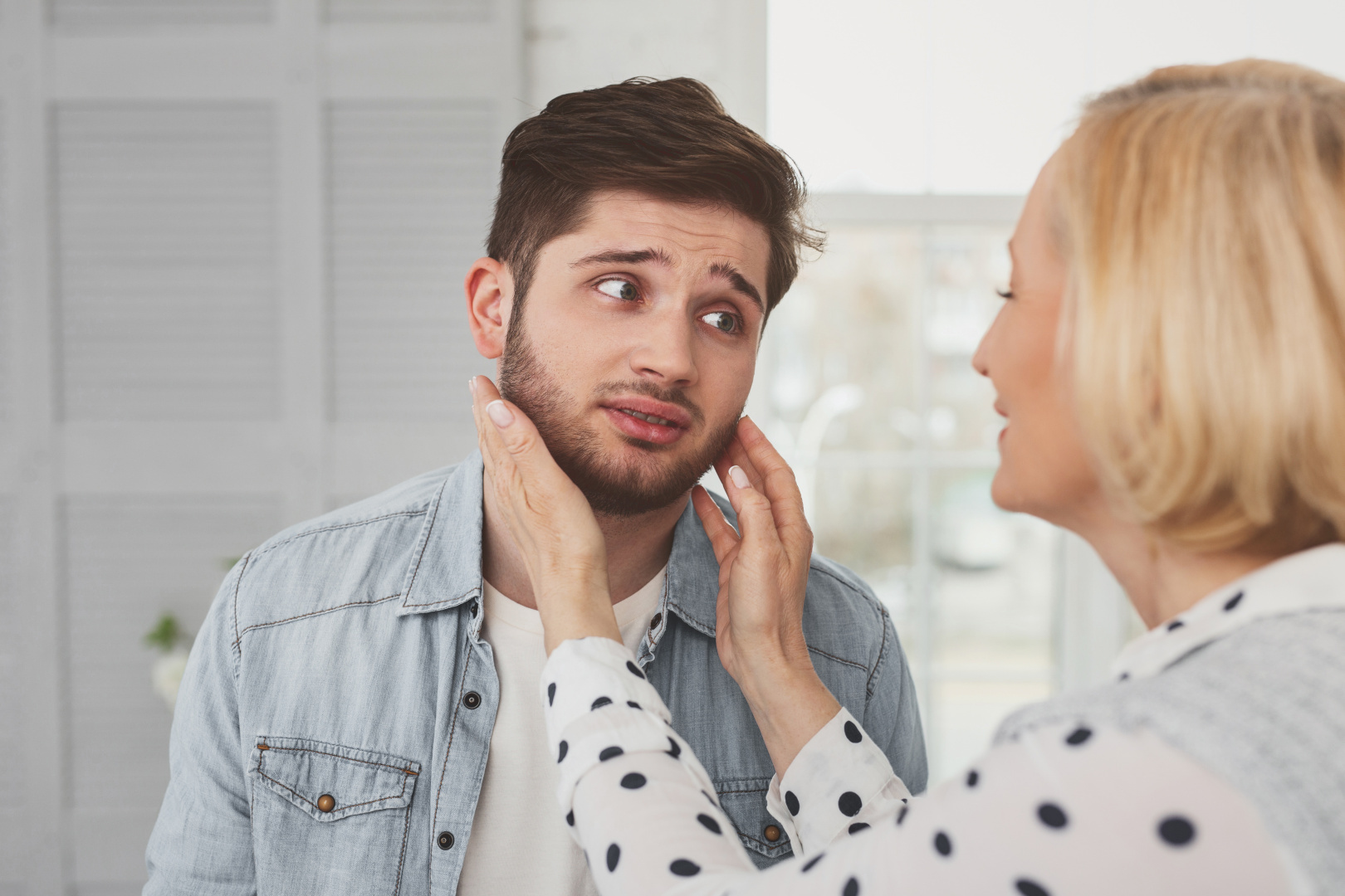 Мой ребенок избил сожительницу. Как ему помочь?