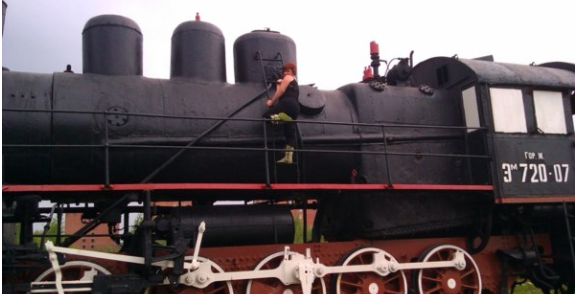 Музей паровозов под открытым небом на окраине Нижнего Новгорода. Здесь легко забыть о времени, пространстве и вообще обо всем. Кроме паровозов.