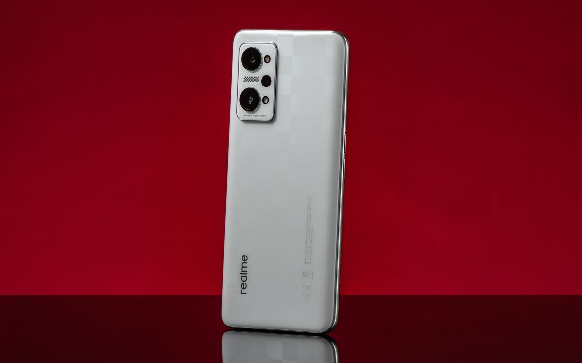 Обзор Realme GT NEO 3T: прапорщик в ваших руках.