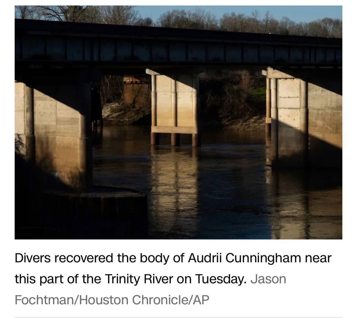 Подозреваемый в смерти Одри Каннингем обвиняется в убийстве после того, как тело девочки было найдено в реке привязанным к скале