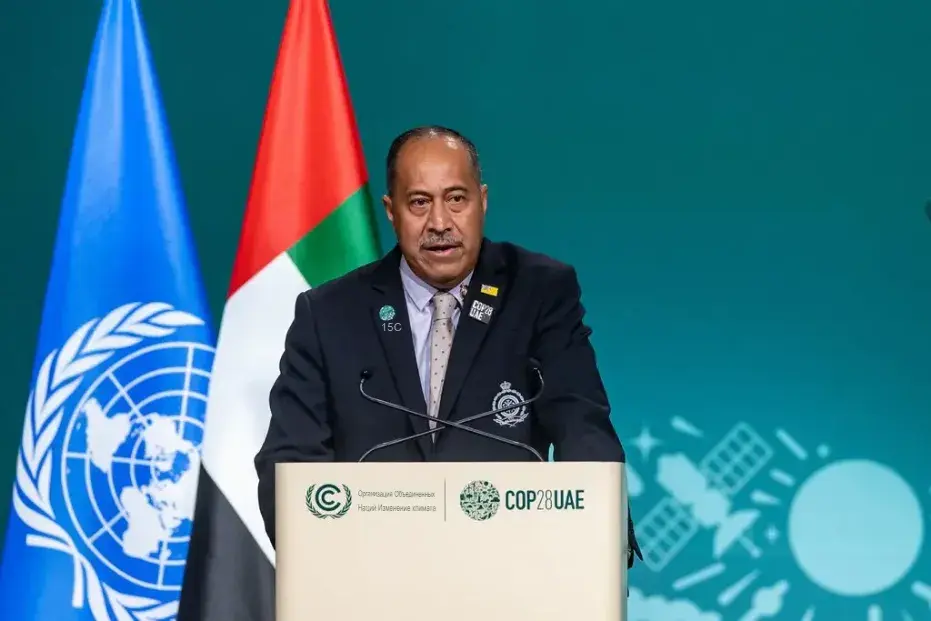 Двадцатилетняя борьба за две буквы в Интернете