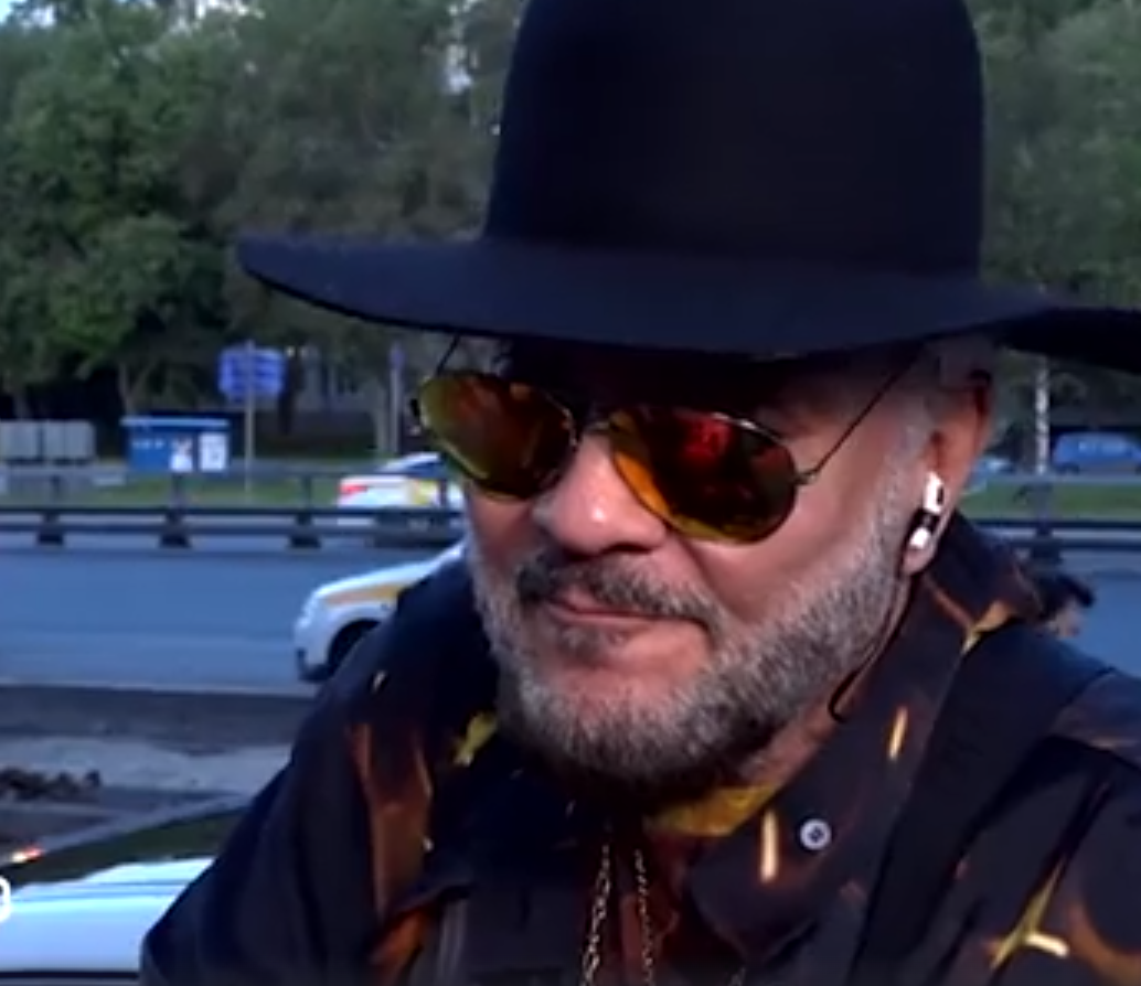 Киркоров сожалеет о участие в голой вечеринке.