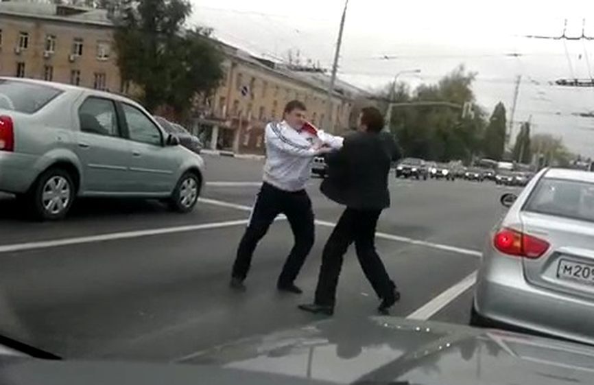 Как вести себя если попал в аварию на дороге?