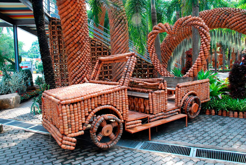 Азиатский Версаль в сердце Таиланда. Знаменитый парк мадам Нонг Нуч. Мы окунулись в настоящую сказку