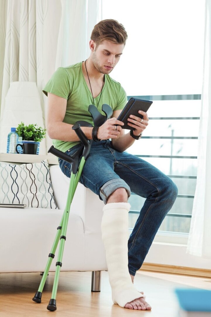 Жизненная история любви хромого на всю жизнь Олега и красотки Кати