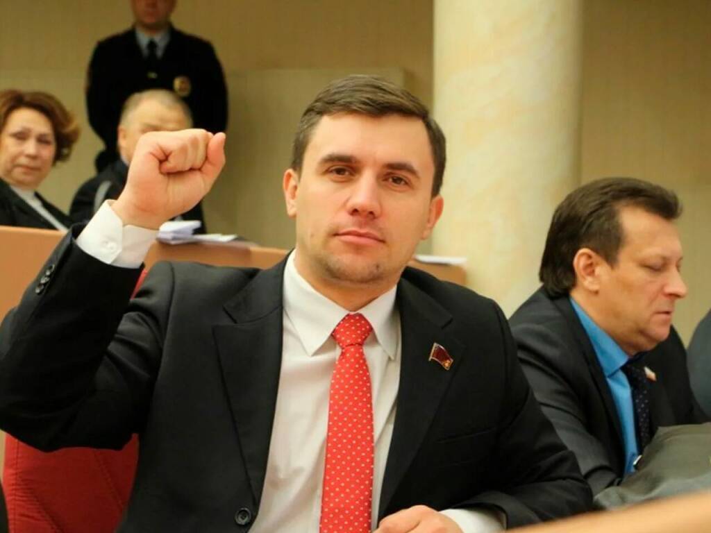 Расслоение в обществе обостряет экономическую ситуацию