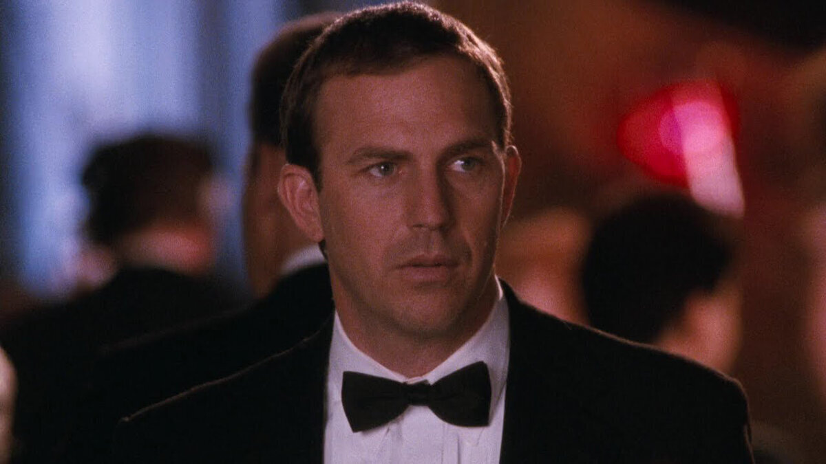 "Девушки по нему сохли, а друзья добрым словом вспоминают до сих пор": покойный офицер из элитной спецслужбы с выражением лица, как у Юрия Гагарина