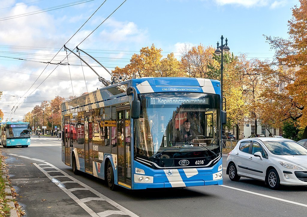 День рождения Завод имени Урицкого: гиганту троллейбусостроения 74 года