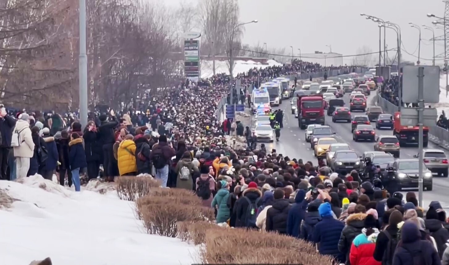 Платная трансляция похорон навального