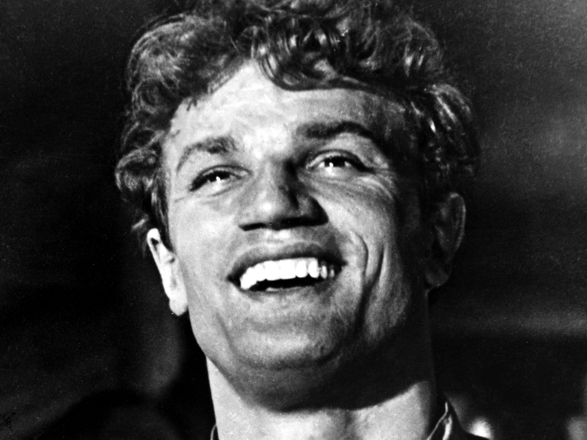 "Сгорели на работе": шесть отечественных актёров, погибших на съёмочной площадке