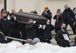 Подробности. В России задержали шесть десятков человек, поклоняющихся памяти Навального