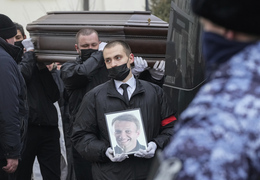 Подробности. В России задержали шесть десятков человек, поклоняющихся памяти Навального