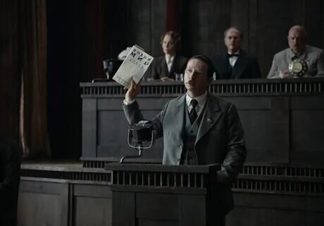 Ни история, ни литература: как авторы новых "Мастера и Маргариты" отстали от жизни