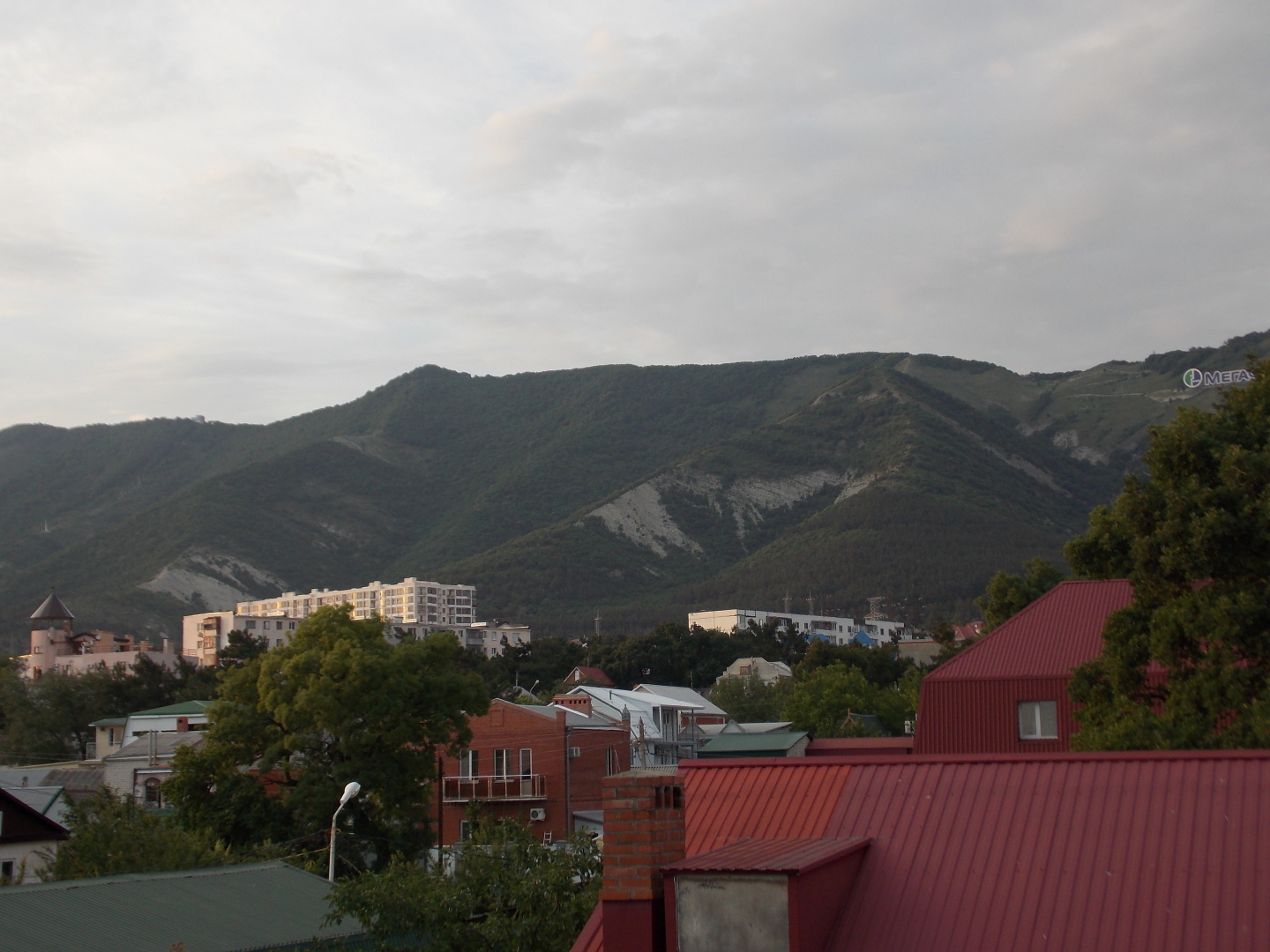 Наша поездка в парк Олимп. Геленджик. Канатная дорога, мини-зоопарк, колесо обозрения и чудесный вид на бухту!
