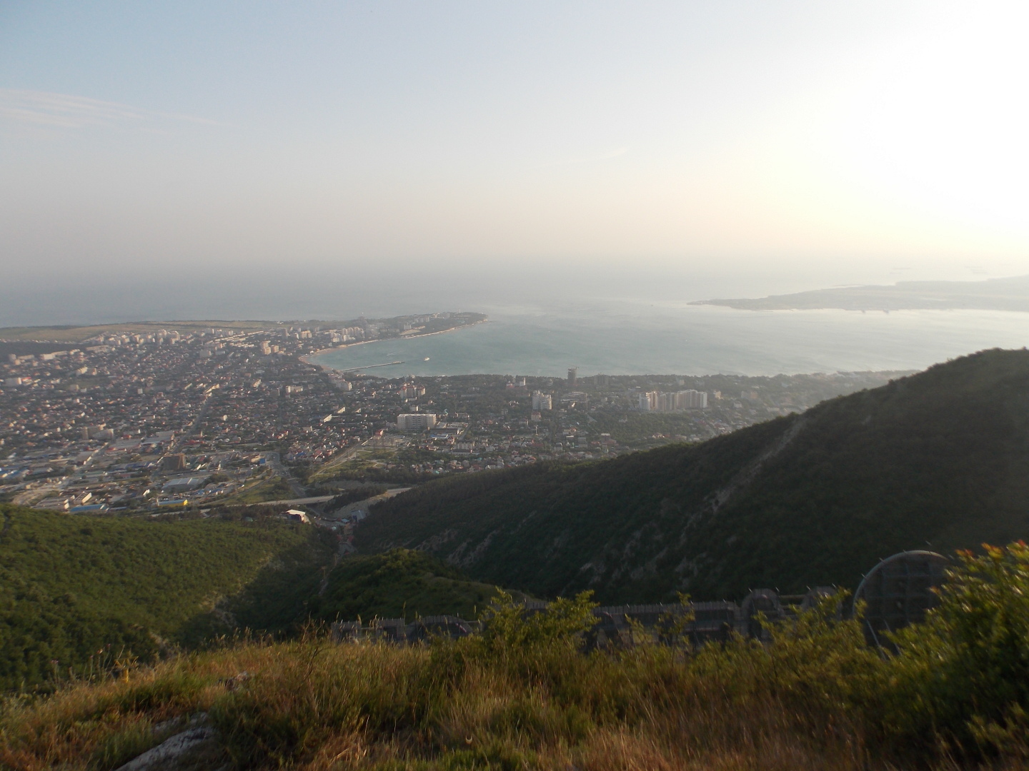 Наша поездка в парк Олимп. Геленджик. Канатная дорога, мини-зоопарк, колесо обозрения и чудесный вид на бухту!