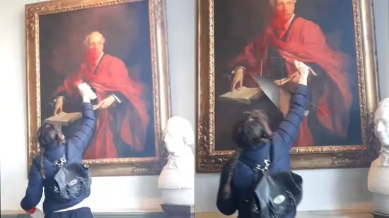 Пропалестинский активист разрезал историческую картину политика, который выступал за создание еврейского государства; Интернет реагирует