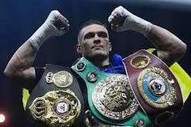 Александр Усик.украинскый боксер,незнающий поражений