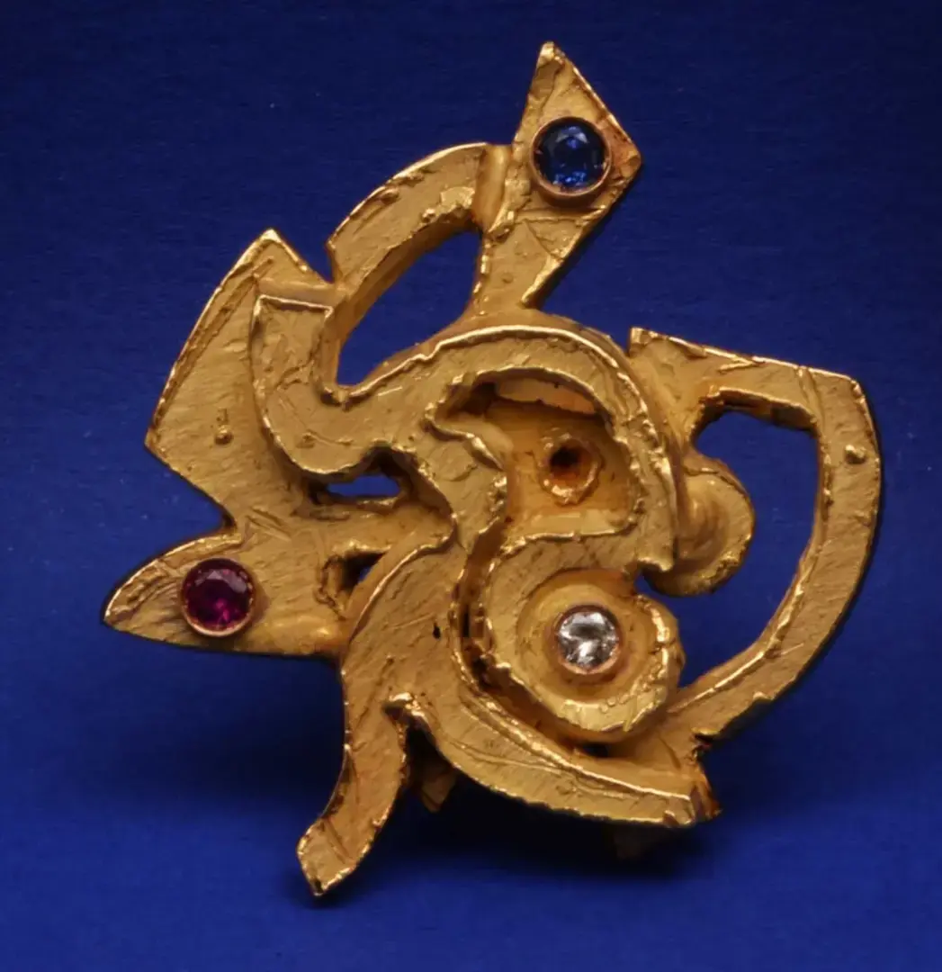 Золотые скульптуры стоимостью более 1,3 миллиона долларов украдены с выставки итальянского искусства