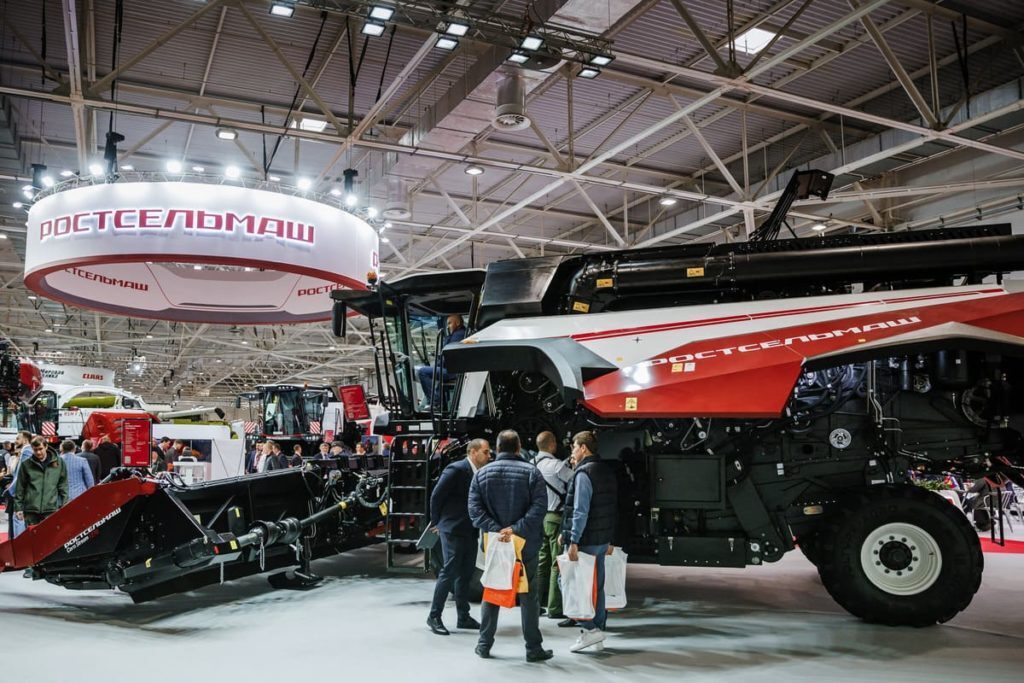 Сельхозтехника: Производство выросло, но продавать стало некому!