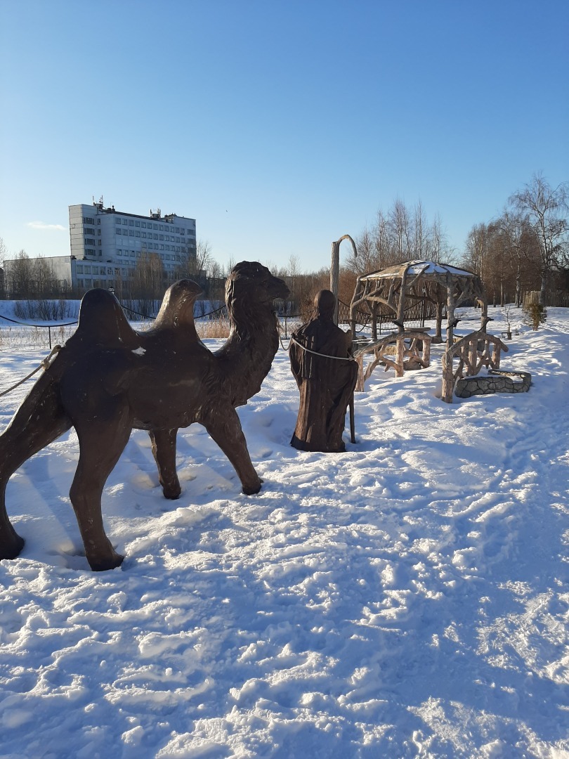 Мое празднование восьмого марта: экскурсия в фотографиях по красивому кафе и прилегающей территории. Личные впечатления от посещения такой красоты