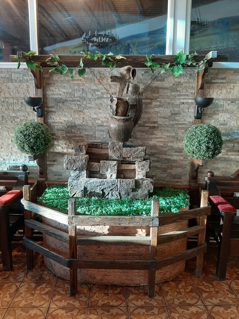 Мое празднование восьмого марта: экскурсия в фотографиях по красивому кафе и прилегающей территории. Личные впечатления от посещения такой красоты