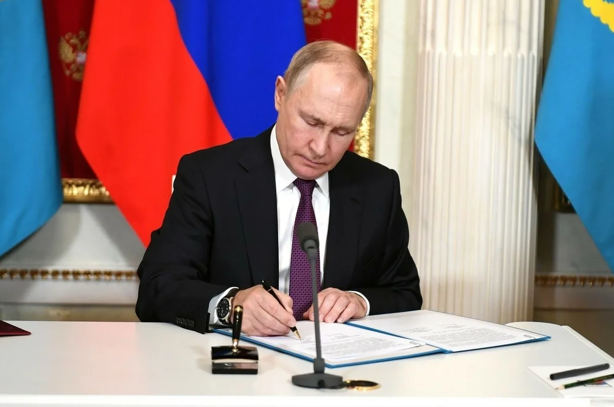 Путин бьет по рекламе: Что нового в законах и политике?