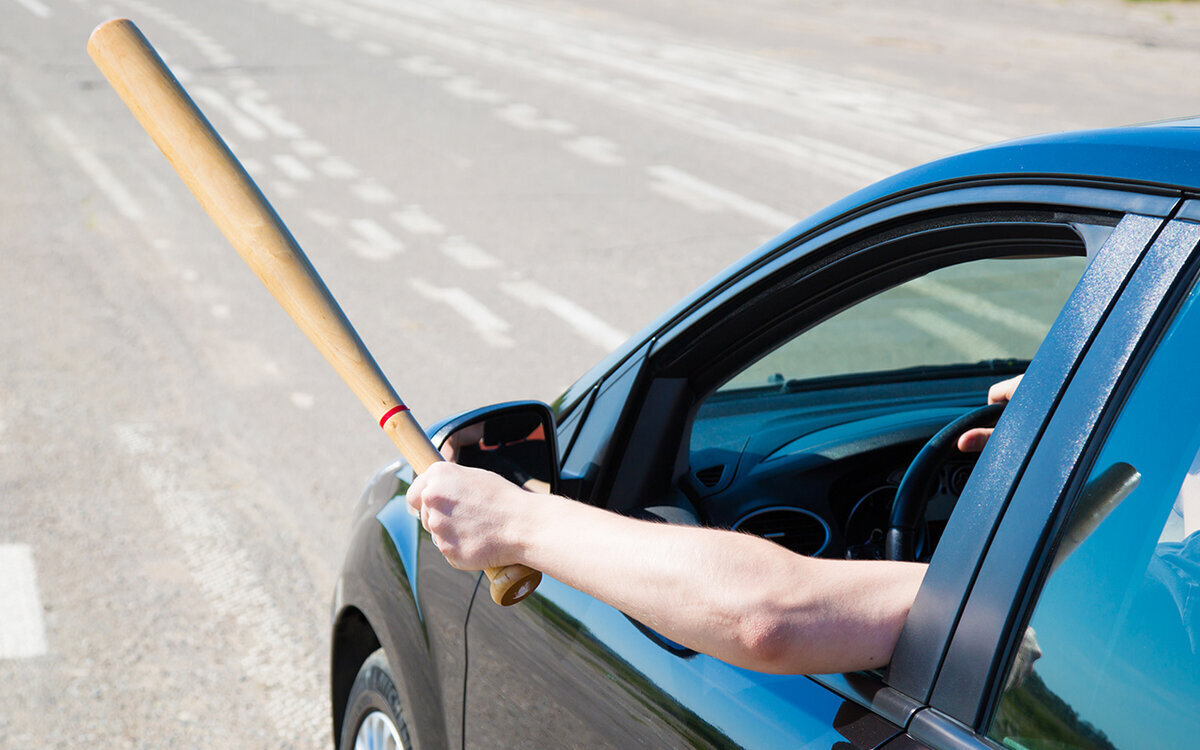 Почему автохамы с каждым разом всё наглеют и наглеют?