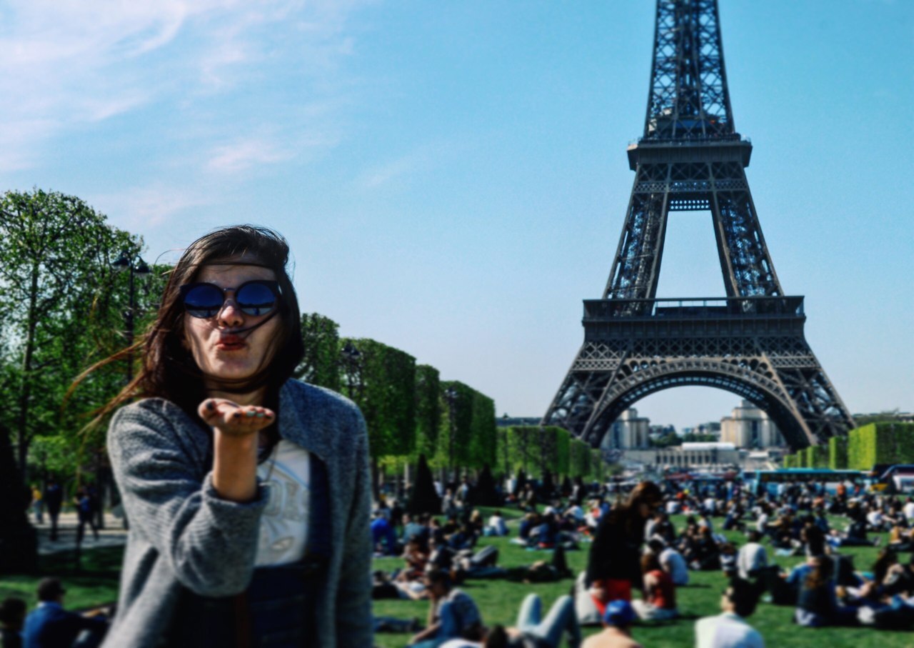 История о приключениях деда Феофана по Европе.