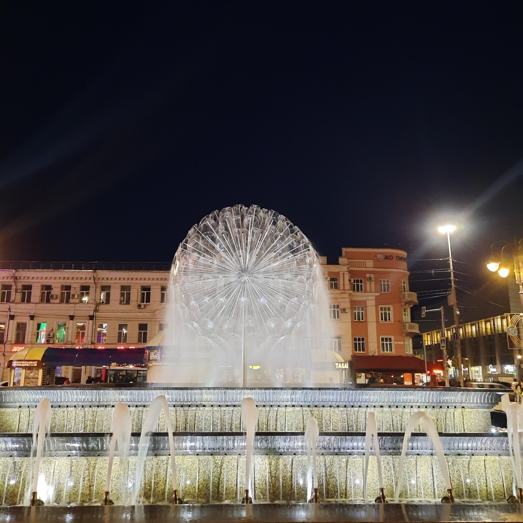 Признание в любви моему родному городу. Люблю Саратов, несмотря на все его недостатки.