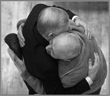 Дружба дружбой, а ухо держи востро