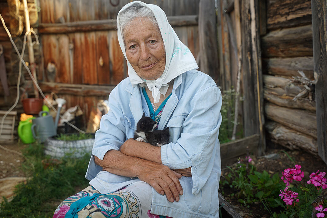 Что байкальская отшельница Баба Люба предсказала России в 2025 году? Ожидает ли ее расцвет?