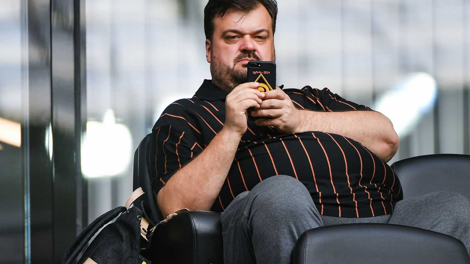 Умер один из самых выдающихся спортивных журналистов РФ Василий Уткин.