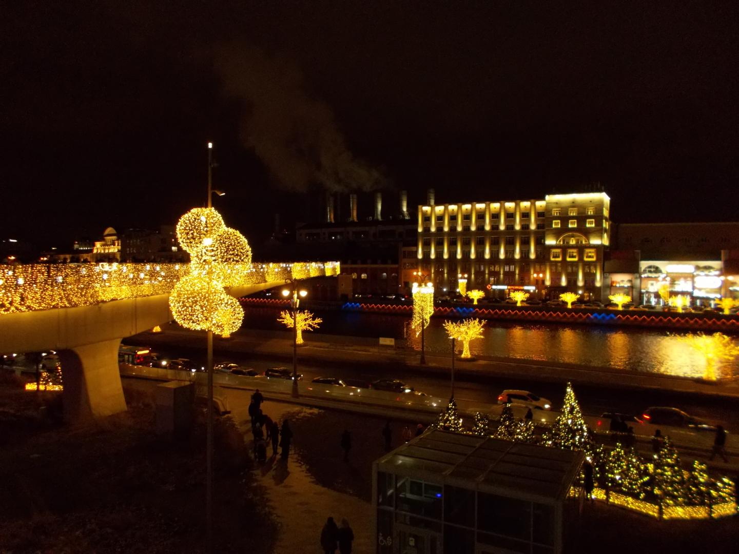 Наша прогулка по вечерней Москве. Ледяная пещера в "Зарядье"