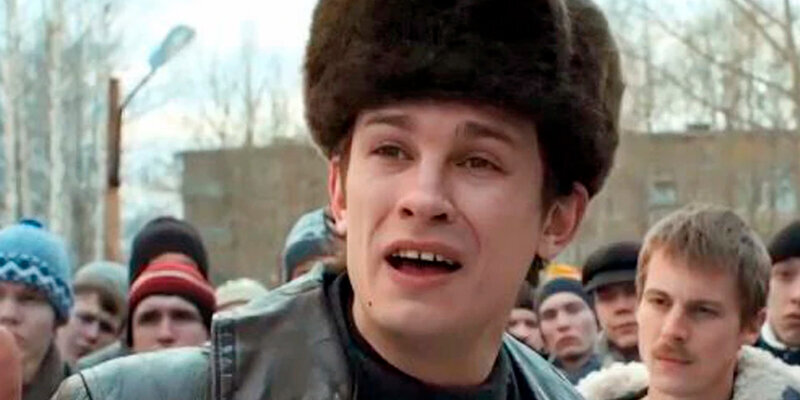 Новосибирский актер Никита Кологривый из сериала слово пацана арестован за мелкое хулиганство.