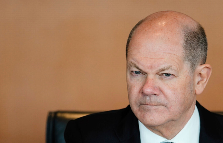 Россия не сильна - Шольц предупреждает Россию. Неоднозначная уверенность поляков в защите НАТО