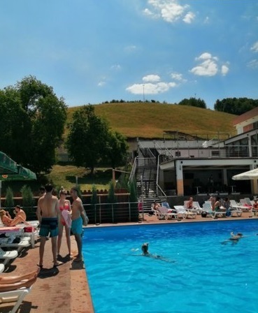 В преддверии летнего сезона. Обзор открытых бассейнов Саратова.