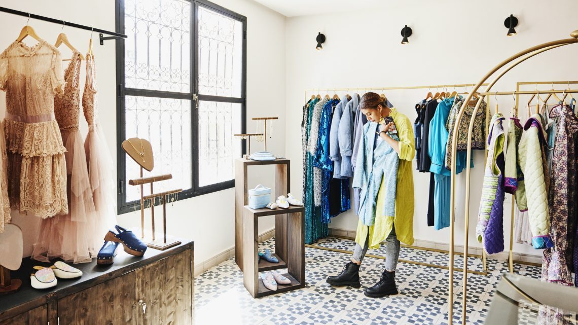 Что использовалось до изобретения вешалок ?