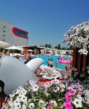 В преддверии летнего сезона. Обзор открытых бассейнов Саратова.