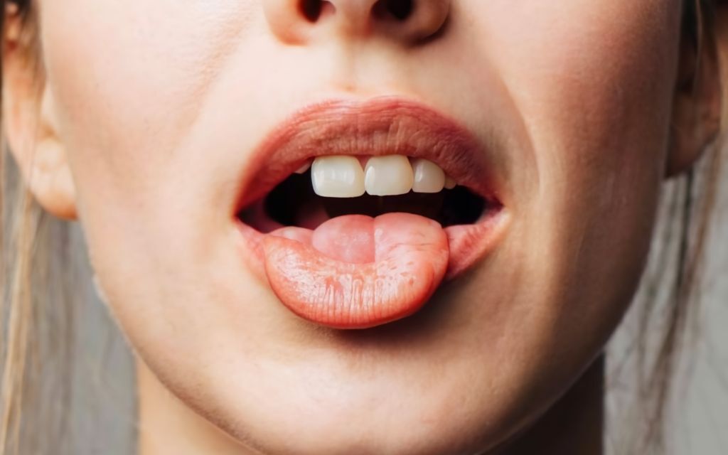 Что значит типун тебе на язык?