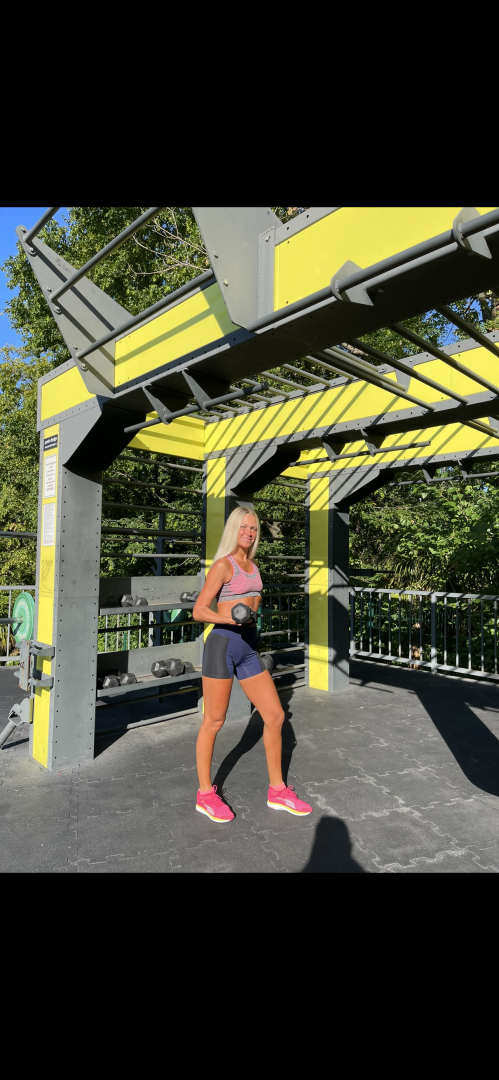 Машину задели на стоянке и хотели избежать ответственности. Чего не делать, чтобы не лишиться прав