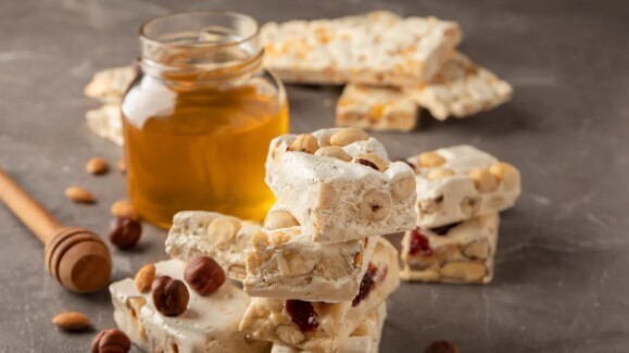 26 марта – День поддержки: щедрое сердце ну́ги и сила в борьбе с одиночеством и эпилепсией.