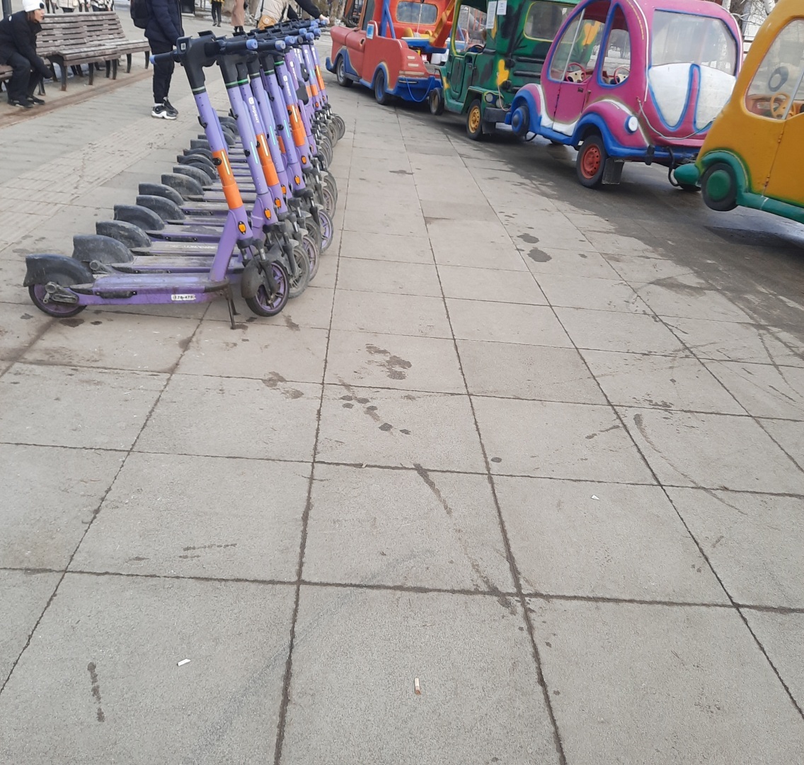 Электросамокаты - проблема нашей современности.