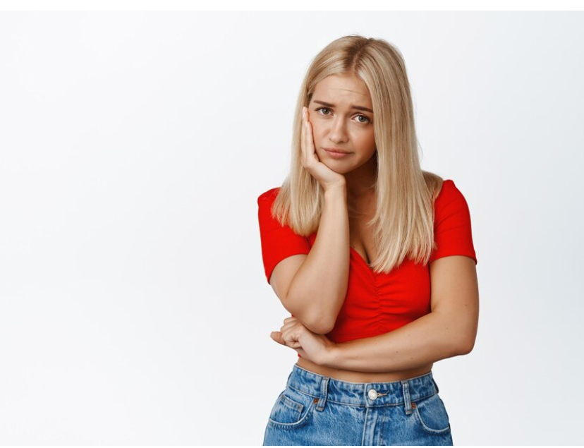 Разочаровывающий опыт общения с поддержкой «Озон-банка»