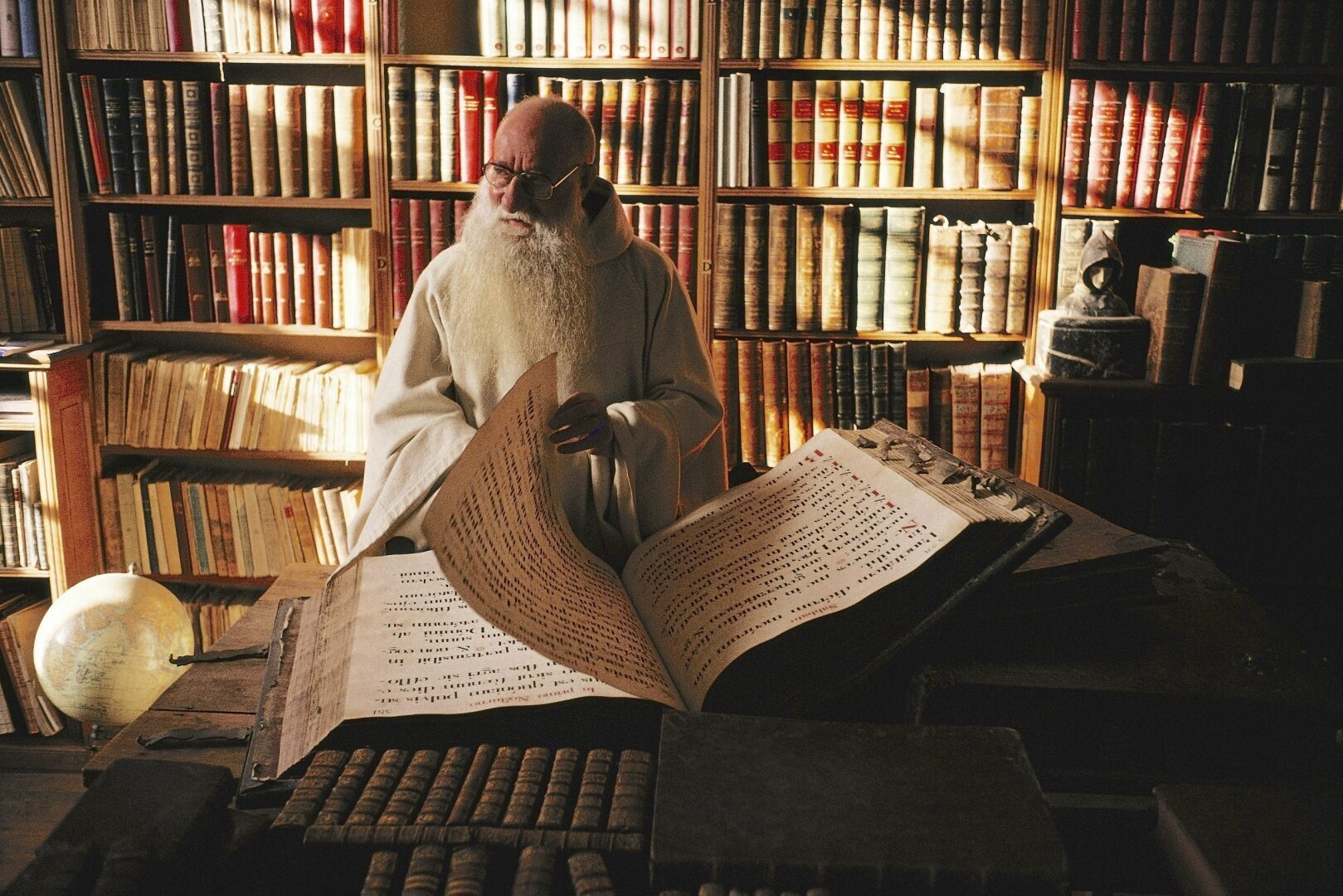 "Тайны старинного особняка: Поиски сокровища тети Веры"