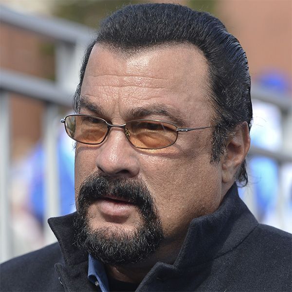 Стивен Сигал навестил пострадавших при теракте в «Крокусе»